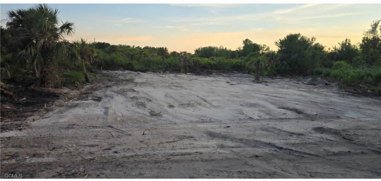 302 Pinehurst Avenue - Photo 1