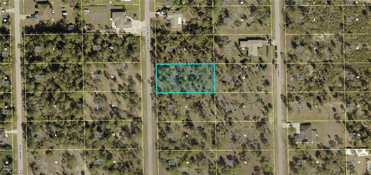 410 Wellington Avenue - Photo 1