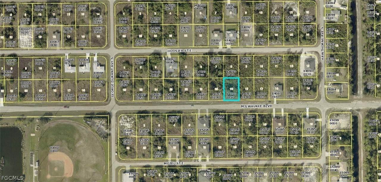 865 Milwaukee Boulevard - Photo 1