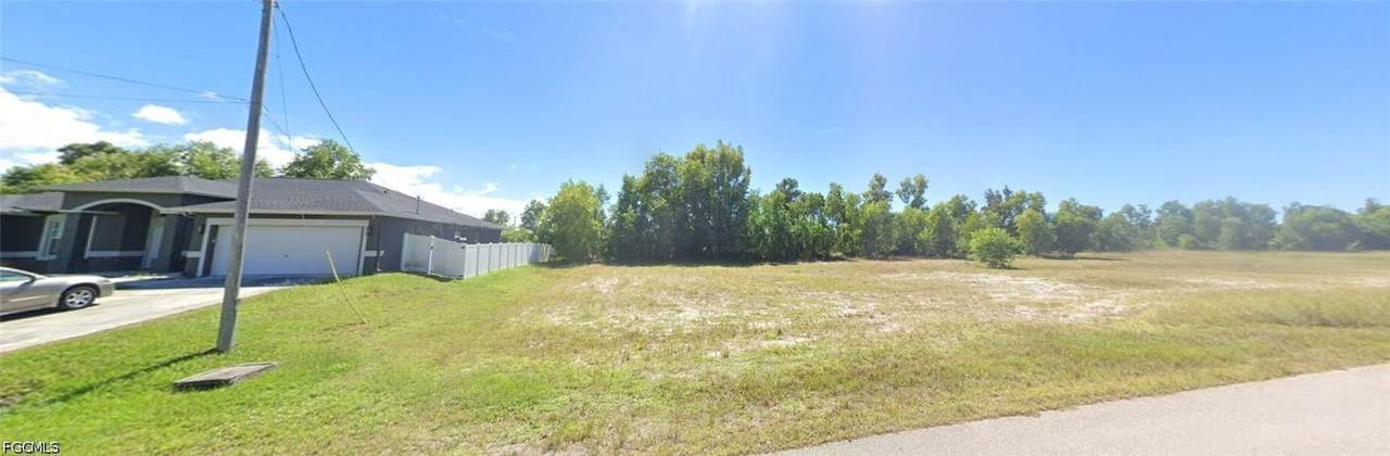 3514 47th Street - Photo 1