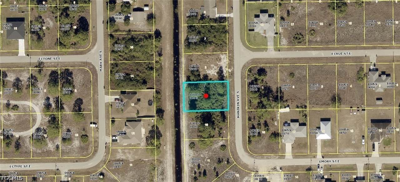 1024 Manikin Avenue - Photo 1