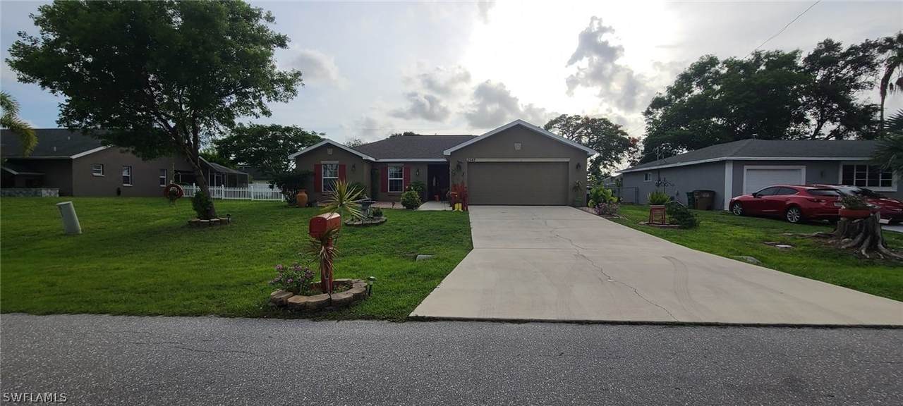 2542 9th Avenue - Photo 1