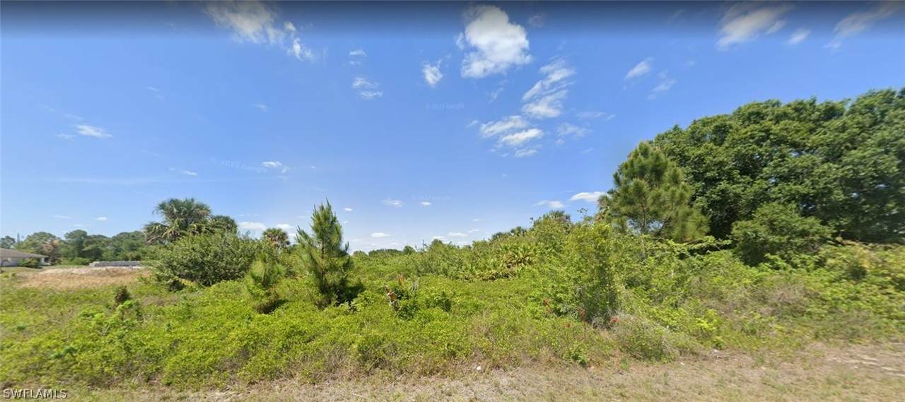 2508 52nd Street - Photo 1