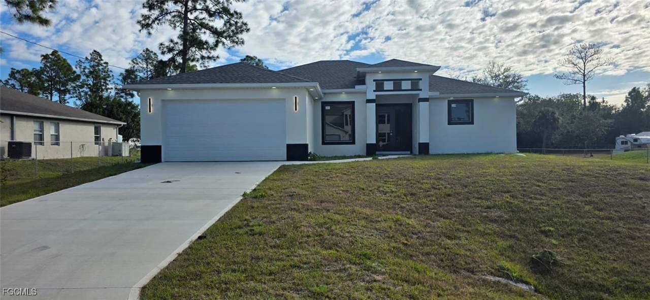 804 Calvin Avenue - Photo 1