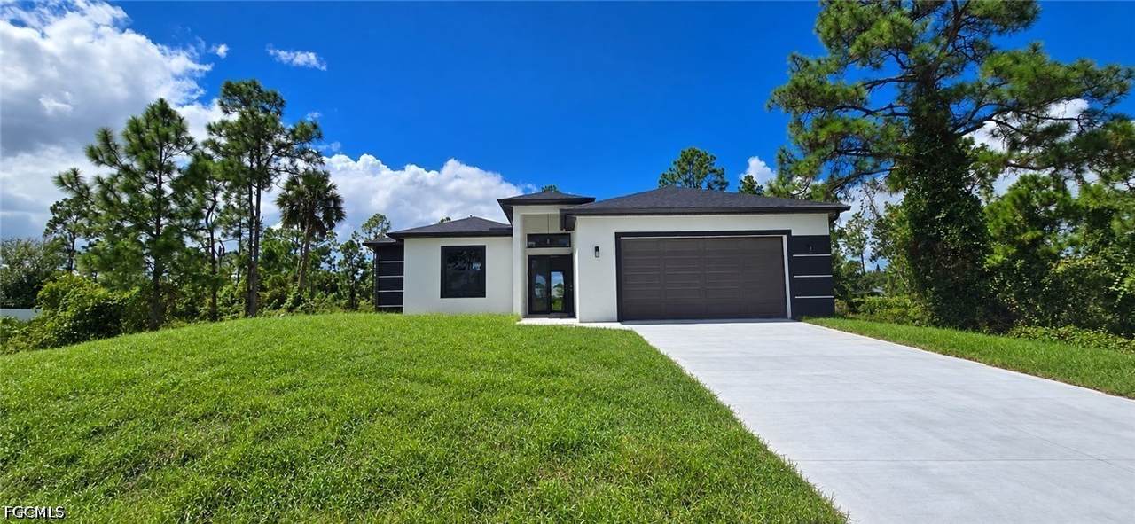 524 Aspen Avenue - Photo 1