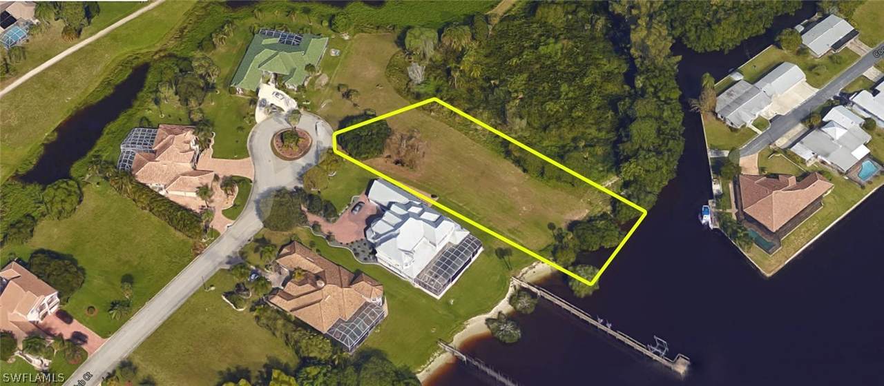 6450 River Club Court - Photo 1