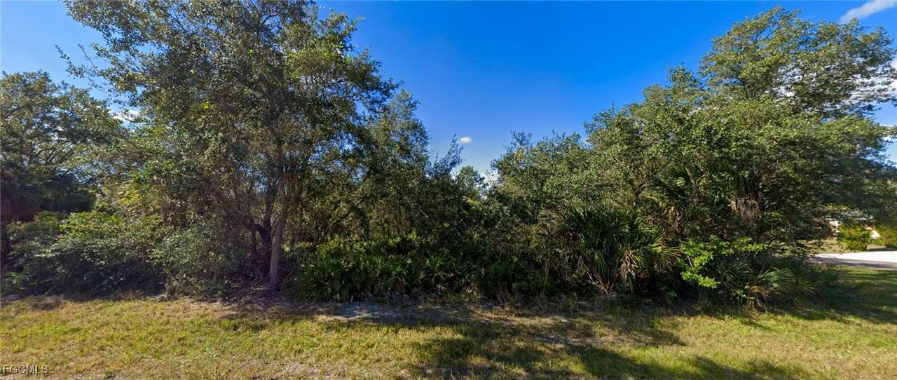 1097 Orlando Boulevard - Photo 1