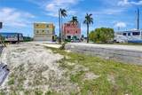 856 Oak Street - Photo 16