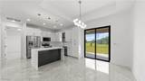 2300 8th Terrace - Photo 4