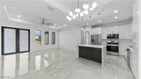 2300 8th Terrace - Photo 5