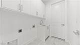 2300 8th Terrace - Photo 9