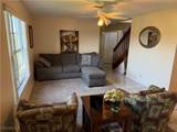 2113 22nd Avenue - Photo 4