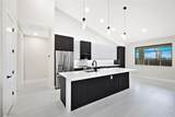 819 16th Terrace - Photo 11
