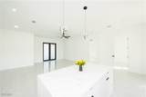 922 Sunrise Boulevard - Photo 16