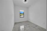 713 Roma Avenue - Photo 17