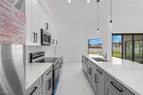 1413 15th Terrace - Photo 11
