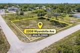 2208 Wyandotte Avenue - Photo 1