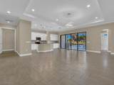 10093 Avalon Lake Circle - Photo 9
