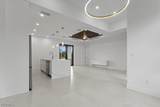 731 Colyer Street - Photo 3