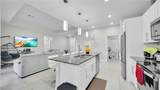 221 Chiquita Boulevard - Photo 7