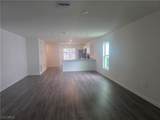 878 Friendship Circle - Photo 3