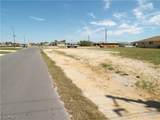 1910 8th Place - Photo 11