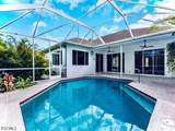 571 Chamonix Avenue - Photo 4
