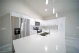 2819 32nd Street - Photo 4