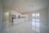 2819 32nd Street - Photo 6