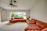 625 11th Terrace - Photo 18