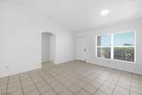422 11th Terrace - Photo 10