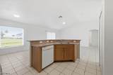 422 11th Terrace - Photo 17