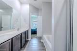 2902 10th Terrace - Photo 12