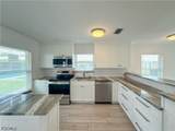 2846 Arbutus Street - Photo 2