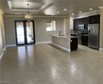511 7th Place - Photo 4