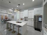 910 Venice Avenue - Photo 11