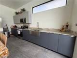 910 Venice Avenue - Photo 17