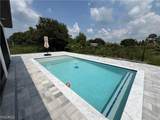 910 Venice Avenue - Photo 36
