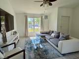 217 13th Terrace - Photo 4