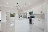 724 Calumet Street - Photo 14