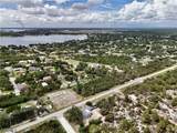 204 Hallmark Avenue - Photo 14