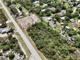 204 Hallmark Avenue - Photo 6