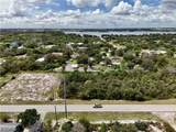 204 Hallmark Avenue - Photo 8