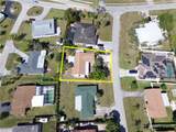 8925 Dorchester Street - Photo 37