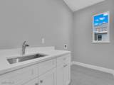 193 Rotonda Boulevard - Photo 31