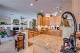 5605 Merlyn Lane - Photo 18