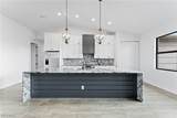 385 Paulcrest Avenue - Photo 2