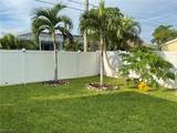 320 28th Terrace - Photo 11