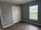 910 8th Terrace - Photo 21