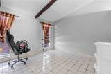 730 Bering Avenue - Photo 16